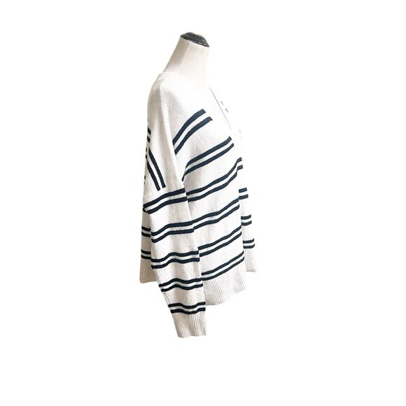 a.n.a Sweater Size 1X Classic Striped V-Neck Pullover Women's NWT Ivory Black - Picture 3 of 15